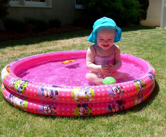 Maddie in Pool - 1p