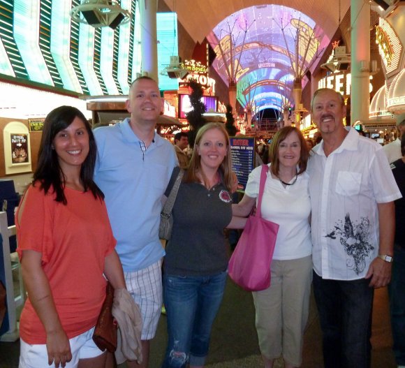 5b1j - Gina, Don, Barbara, Susan, & Bill on Fremont St