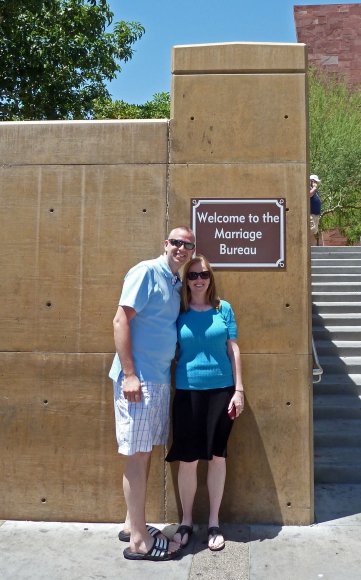 5b1b - Barbara & Don at the Las Vegas Marriage Bureau